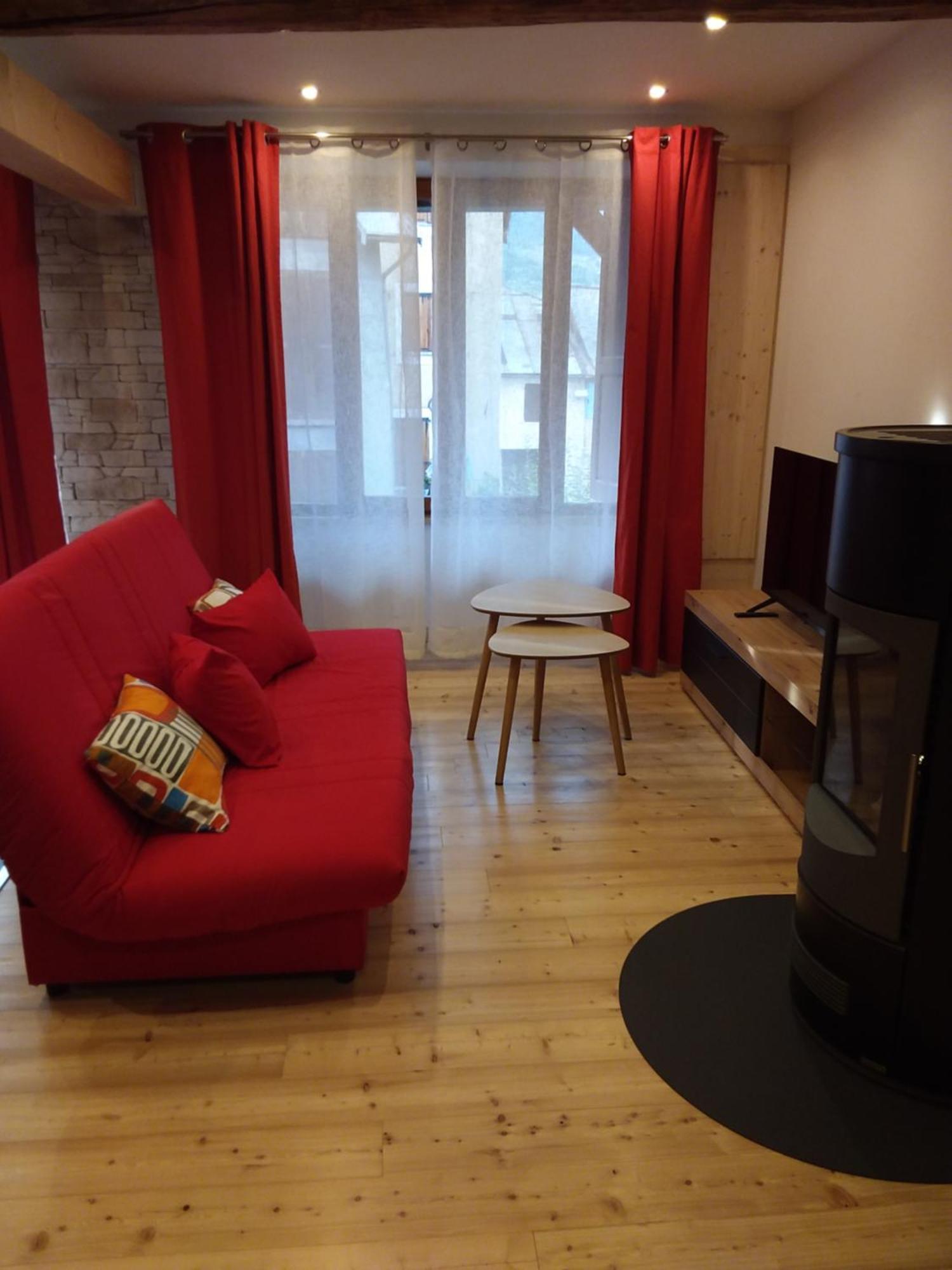 Appartement Dans Maison De Village Crots Exteriér fotografie